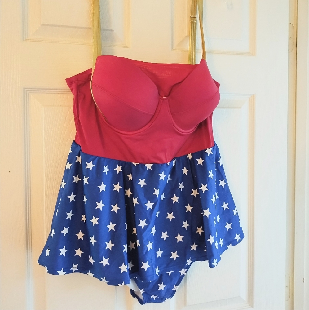 PLUS 2X Wonder Woman x Torrid Swimsuit